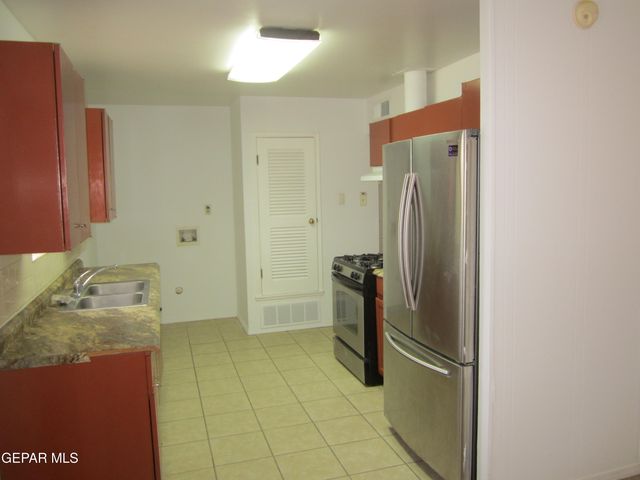 10309 Wilshire Street, El Paso, TX 79924