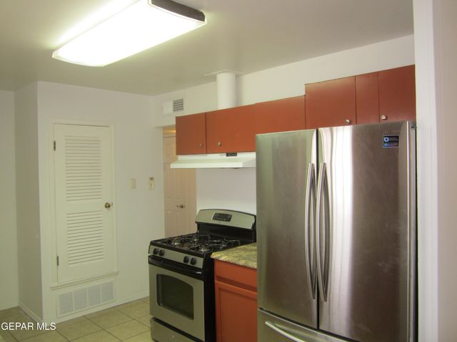 10309 Wilshire Street, El Paso, TX 79924
