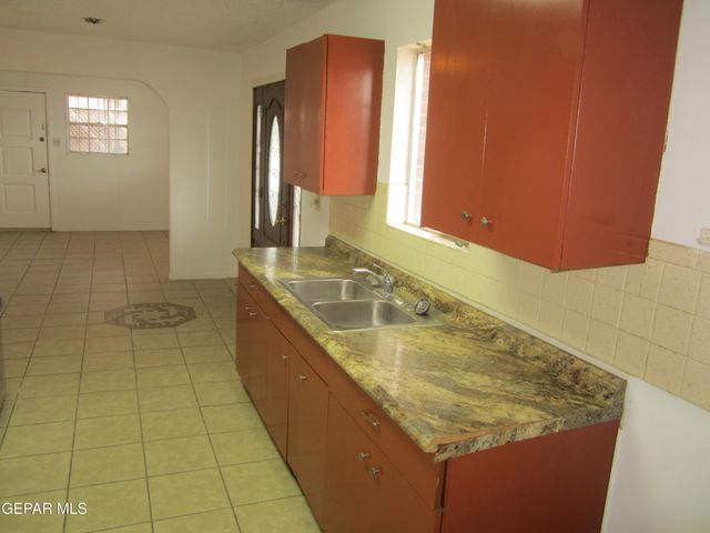 10309 Wilshire Street, El Paso, TX 79924