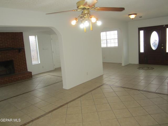 10309 Wilshire Street, El Paso, TX 79924
