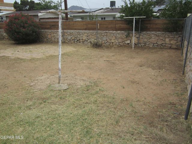 10309 Wilshire Street, El Paso, TX 79924