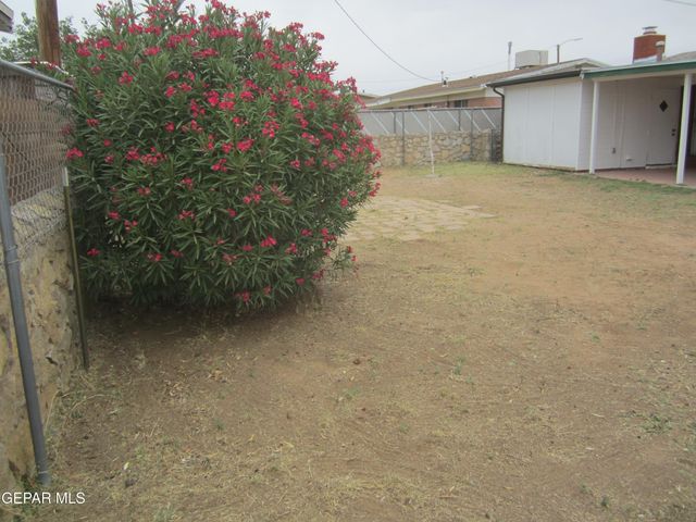 10309 Wilshire Street, El Paso, TX 79924