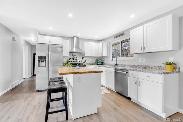 7727 W 81st Place, Arvada, CO 80005