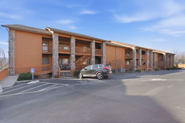 175 Avondale Drive Apt 15, Branson, MO 65616
