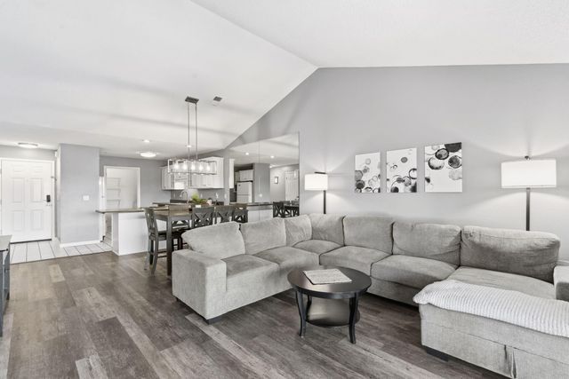 175 Avondale Drive Apt 15, Branson, MO 65616