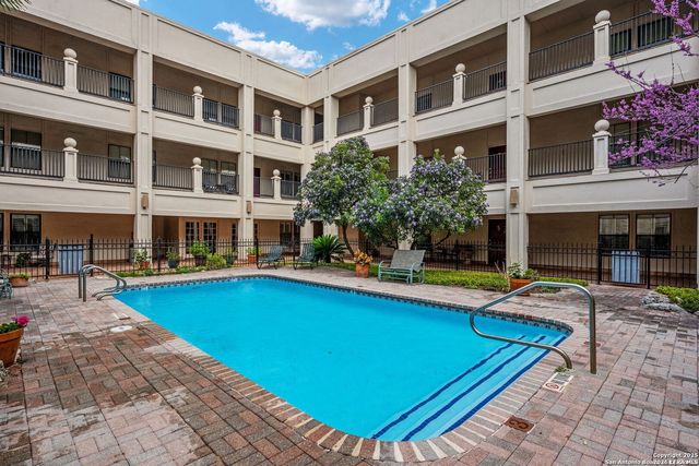 100 W El Prado Dr Apt 112, San Antonio, TX 78212