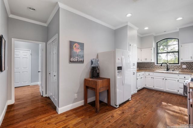 100 W El Prado Dr Apt 112, San Antonio, TX 78212