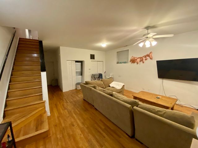 3033 N Racine Avenue 1, Chicago, IL 60657