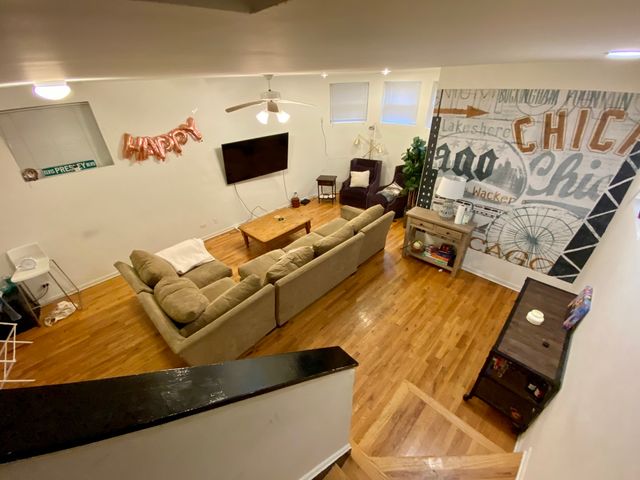 3033 N Racine Avenue 1, Chicago, IL 60657