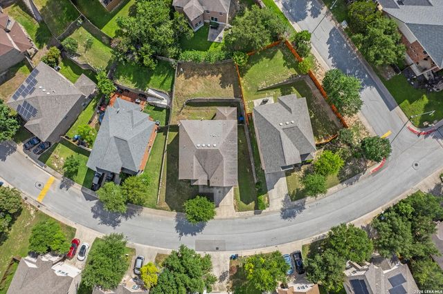 607 Mesa Loop, San Antonio, TX 78258