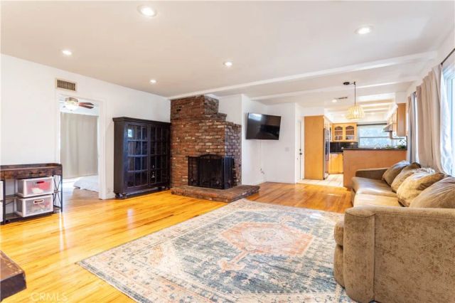 11035 White Oak Avenue, Granada Hills, CA 91344