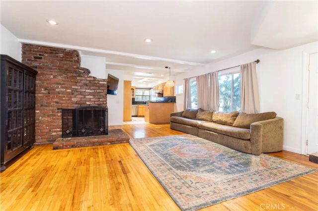 11035 White Oak Avenue, Granada Hills, CA 91344