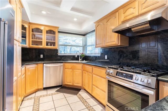 11035 White Oak Avenue, Granada Hills, CA 91344