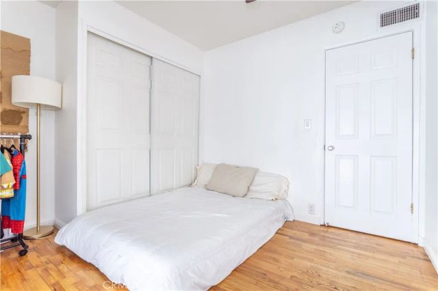 11035 White Oak Avenue, Granada Hills, CA 91344