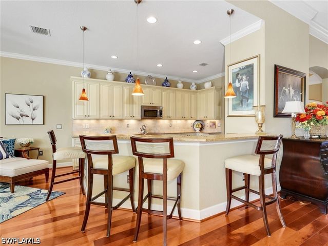 10323 Wishing Stone CT, Bonita Springs, FL 34135