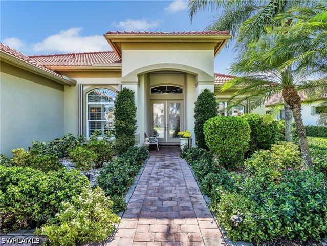 10323 Wishing Stone CT, Bonita Springs, FL 34135