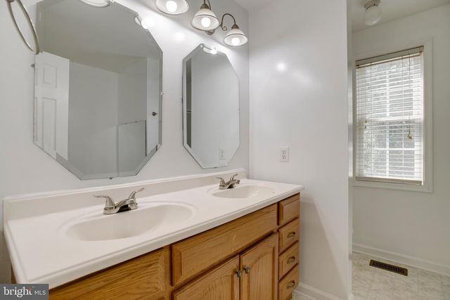 12210 EGGBORNSVILLE RD, Culpeper, VA 22701
