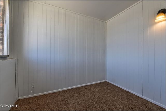 10605 KINROSS Avenue B, El Paso, TX 79935