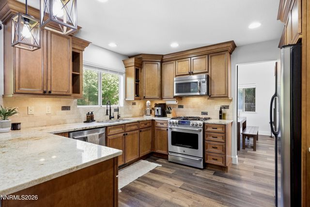 1719 Bougainvillea Drive, Minden, NV 89423