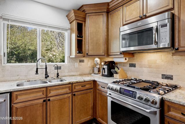 1719 Bougainvillea Drive, Minden, NV 89423