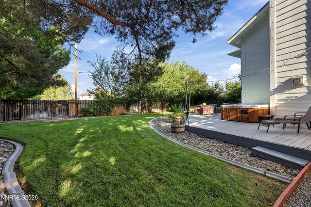 1719 Bougainvillea Drive, Minden, NV 89423