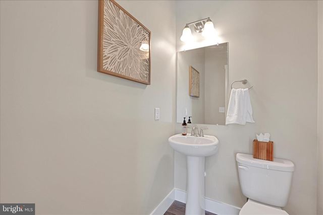 219 PILGRIM DR, Lancaster, PA 17603