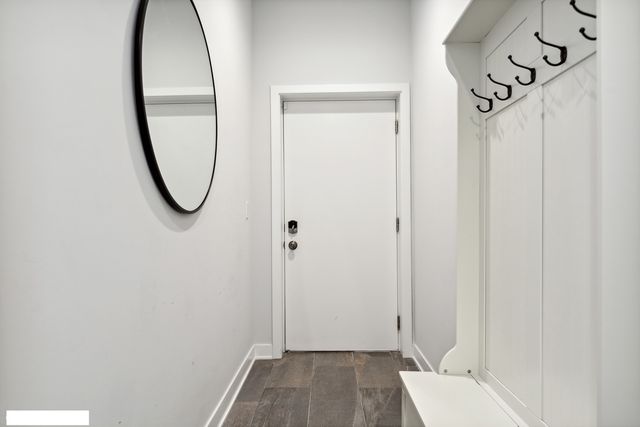 4014 N Mozart Street 2, Chicago, IL 60618