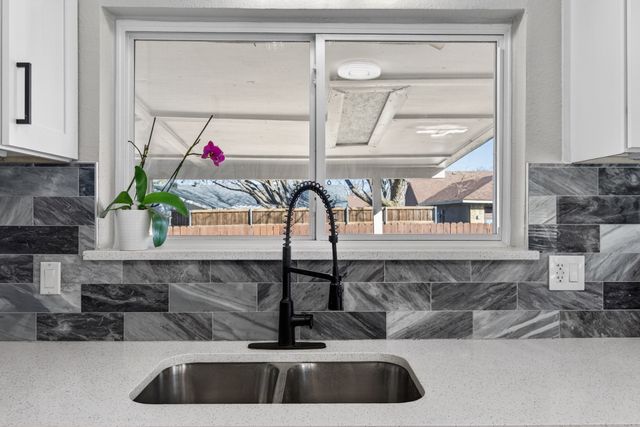 1845 Chisolm Trail, Lewisville, TX 75077