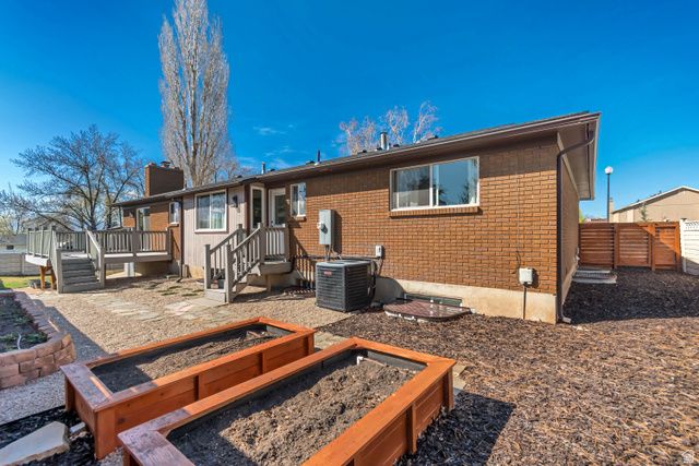 918 E LAZON DR, Sandy, UT 84094