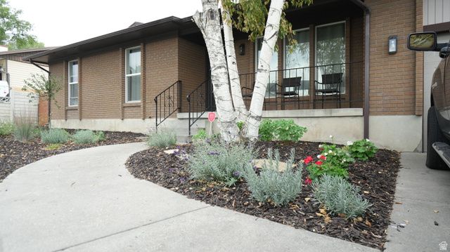 918 E LAZON DR, Sandy, UT 84094