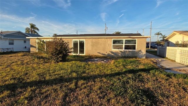 4020 HEADSAIL DRIVE, New Port Richey, FL 34652