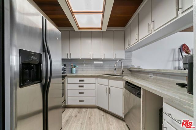 6209 Pacific Avenue 103, Playa Del Rey (los Angeles), CA 90293