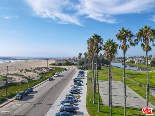 6209 Pacific Avenue 103, Playa Del Rey (los Angeles), CA 90293