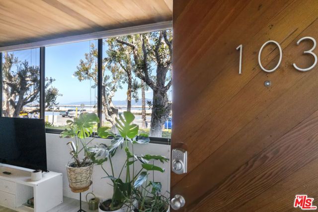 6209 Pacific Avenue 103, Playa Del Rey (los Angeles), CA 90293