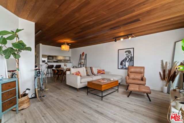 6209 Pacific Avenue 103, Playa Del Rey (los Angeles), CA 90293