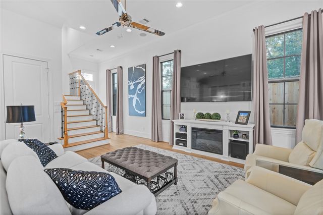 3426 Timbergrove Heights Street, Houston, TX 77008