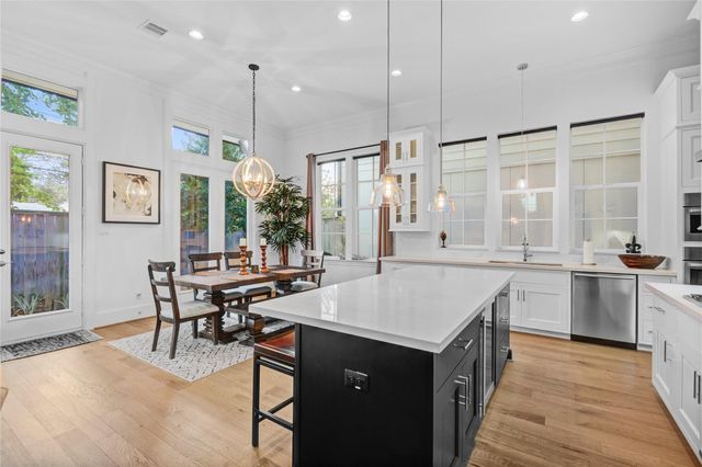 3426 Timbergrove Heights Street, Houston, TX 77008