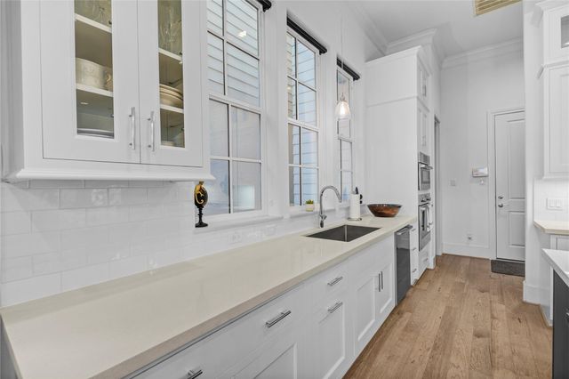 3426 Timbergrove Heights Street, Houston, TX 77008