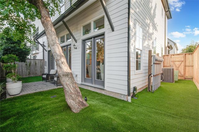 3426 Timbergrove Heights Street, Houston, TX 77008