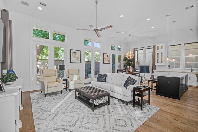 3426 Timbergrove Heights Street, Houston, TX 77008