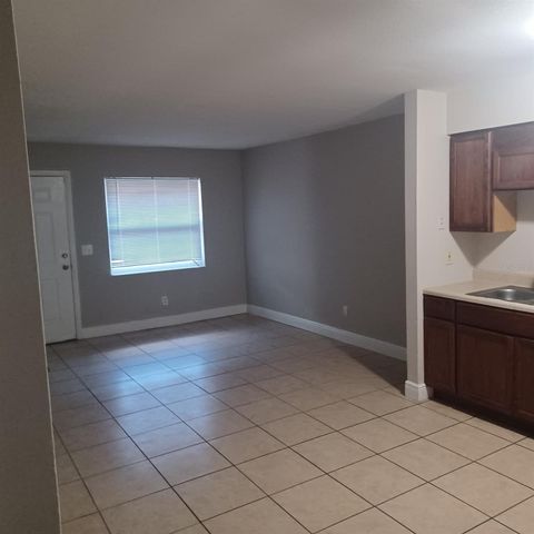 2704 E 25TH AVENUE B, Tampa, FL 33605