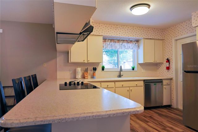 215 MORNINGSIDE DRIVE, Valrico, FL 33594