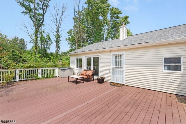54 Skytop Rd, Wantage Twp., NJ 07461