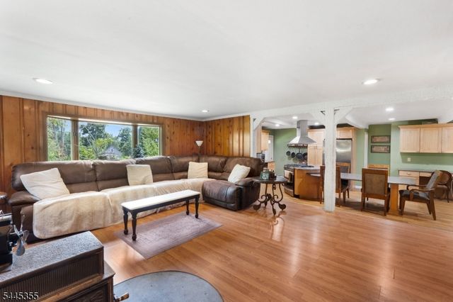 54 Skytop Rd, Wantage Twp., NJ 07461
