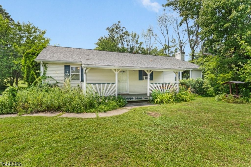 54 Skytop Rd, Wantage Twp., NJ 07461