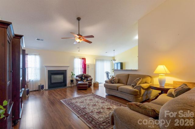 9704 Aventide Lane, Charlotte, NC 28215