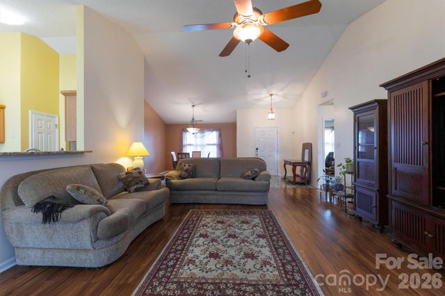 9704 Aventide Lane, Charlotte, NC 28215