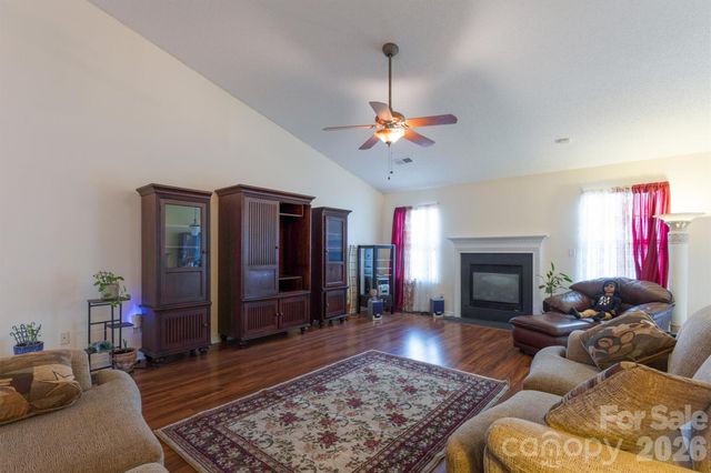 9704 Aventide Lane, Charlotte, NC 28215