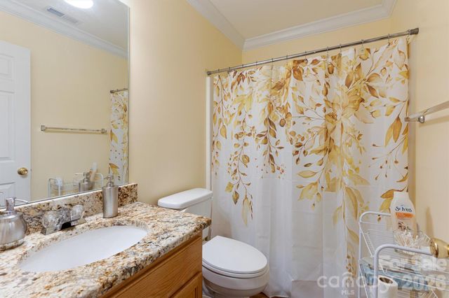 9704 Aventide Lane, Charlotte, NC 28215