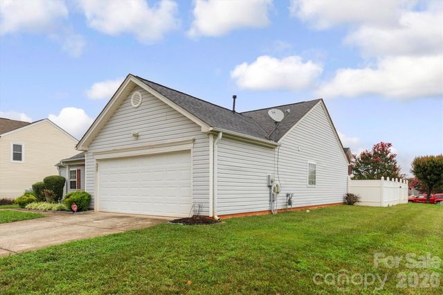 9704 Aventide Lane, Charlotte, NC 28215